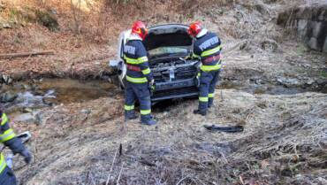 Accident auto cu 2 victime, neîncarcerate – Petroșani