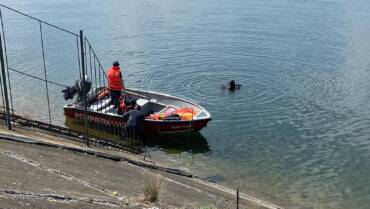 Intervenție pentru extragerea din apă a corpului unei persoane înecate-Baraj Hațeg